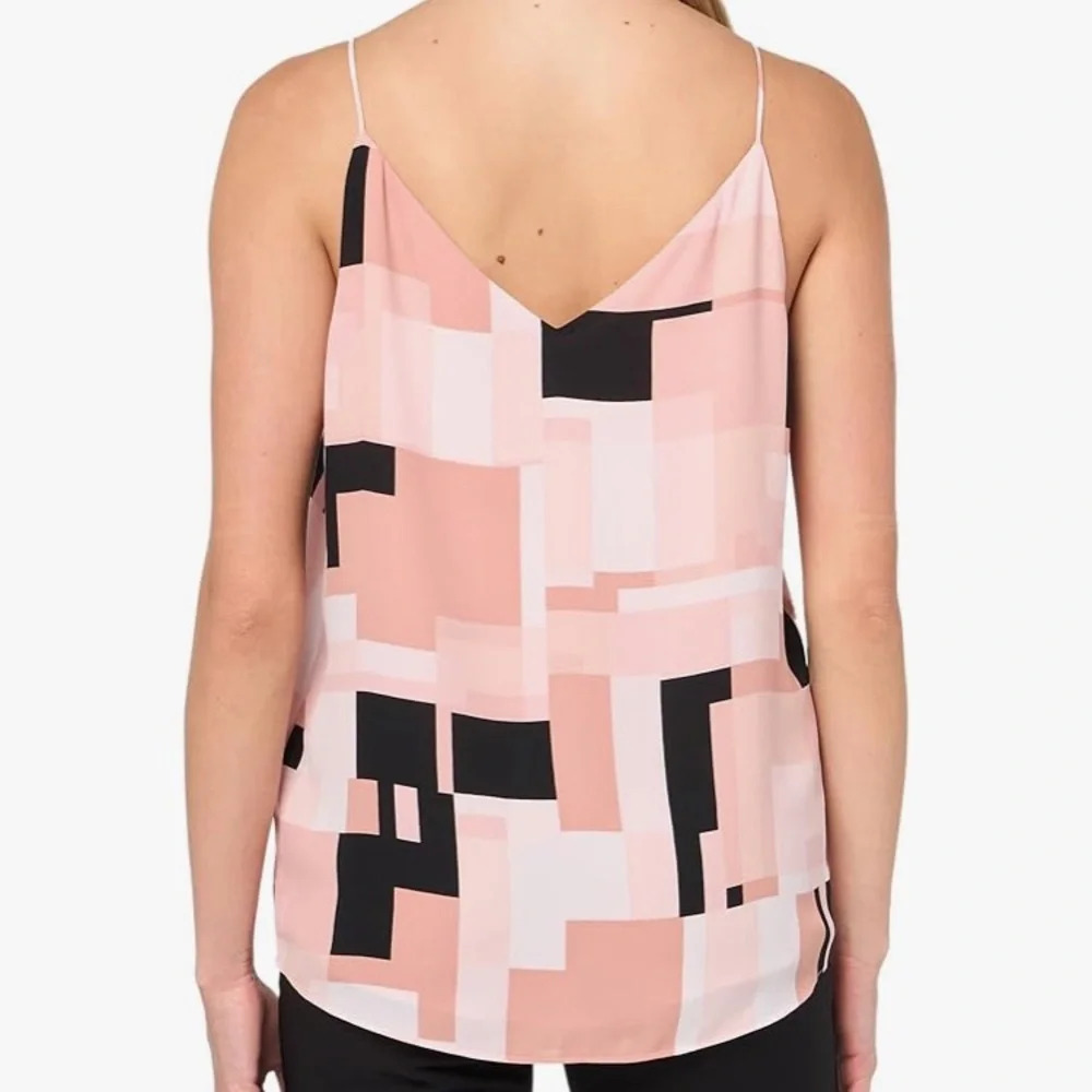 EUC Calvin Klein Women's Sleeveless Printed V-Neck Top Black / Desert Rose Med - Picture 5 of 12